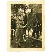 Foto de un oficial de caballería alemán
